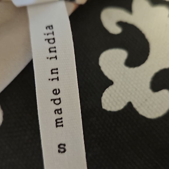 Live 4 Truth Flare Bell Sleeve Top - Picture 12 of 12